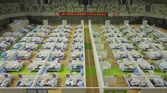 Obyvatelia Šanghaja sa budú naďalej hromadne testovať na koronavírus