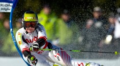 V Jasnej sa zranila aj bývalá rakúska pretekárka. Podobne ako Vlhová sa nevyhne operácii