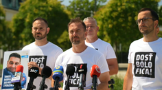 Situácia okolo tendra na záchranky sa dramatizuje. Opozícia totiž tvrdí, že jeho výsledky sú nezvratné