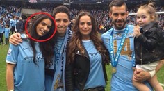 F*ck France: Rozzúrená britská sexica urazila Francúzov