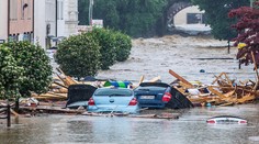 Povodne na juhu Nemecka uväznili v školách stovky detí