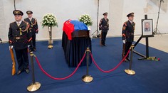 OBRAZOM: Verejnosť sa lúči s Michalom Kováčom