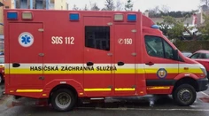 Záchranná akcia v Prešove. Muž spadol do asi dvojmetrovej montážnej jamy