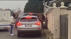 Razia u populárneho MMA zápasníka pred Štedrým dňom. Z domu ho polícia vyviedla v putách