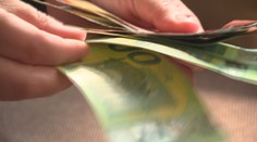 Ľudia ohrození chudobou môžu žiadať o jednorazový príspevok. Musia splniť viaceré podmienky