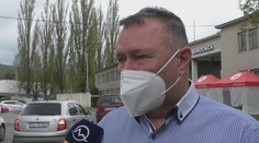 Po vyjadreniach o neočkovaní sprievodu seniorov prišiel o funkciu námestník