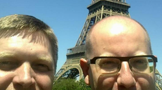 Fico poslal z Paríža "selfie" a správu o novom šéfovi Európskej komisie