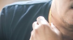 Kým sa Bardejovčan objímal so ženou, ona ho okradla