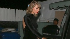 To sú nohy! Taylor Swift by mala mini nosiť vždy