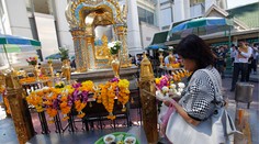 Zatkli hlavného podozrivého z útoku na thajskú svätyňu