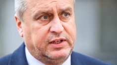 Andrej Danko bol vypovedať na polícii. Na SNS podali trestné oznámenie za billboardy proti LGBTI