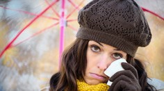 Vyťahujte teplejšie oblečenie. Teploty pôjdu dole