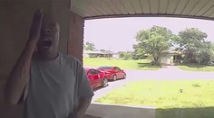 Muž zažil poriadny šok. Zaútočil na neho had, ktorý ho pohrýzol rovno do tváre