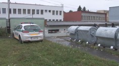 Záhadná smrť: Uprostred stropkovského sídliska našli na obed mŕtveho muža