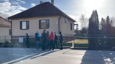 Z údajného motívu mrazí. Po streľbe v Borskom Mikuláši prišiel o život manželský pár