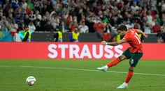 Liga národov: O víťazovi rozhodol napínavý penaltový rozstrel. Portugalsko oslavuje druhý titul