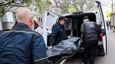 Ruský dron zasiahol autobus plný ľudí, hlásia deväť mŕtvych