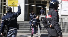 Starostu s lekármi a pracovníkmi zatkli za údajné vymývanie mozgov deťom a ich predaj