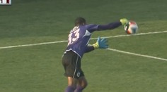 Toto sa tak často nevidí: Brankár si dal nevídaný vlastný gól!