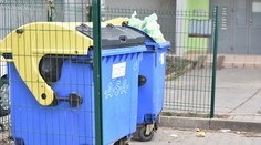 Ľudia, ktorí sa prehrabávali v kontajneroch, našli v Humennom hotový poklad. Šperkovnicu plnú zlata