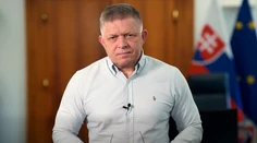 Ak bude opozícia odvolávať Gašpara, my budeme odvolávať Dubéciho, vyhlásil Fico