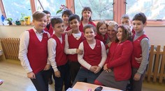 V Prievidzi sa na 1. stupni učia v uniformách! Zmenila sa atmosféra v triede?