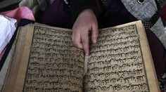 Odborníci analyzovali Korán a Bibliu. Kde sa spomína viac násilia?