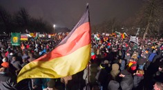 V Nemecku desaťtisíce ľudí protestovali proti obchodnej dohode EÚ s USA