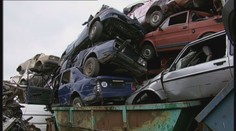 Vláda zvažuje, že opäť zavedie populárne šrotovné. Malo by ísť o pozmenenú podobu