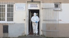 Uviazli v krízovom centre: Pre karanténu nemôže nikto opustiť budovu, minulo sa im už aj jedlo