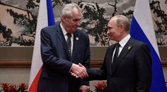 Zeman opäť "zadrel": Novinárov je veľa, mali by sa likvidovať