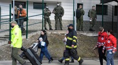 Na utečencov z Ukrajiny čakajú pri prechode hraníc viaceré nástrahy. Boli sme sa pozrieť, čo všetko im hrozí