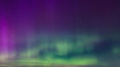 Myslela si, že ide o vzácnu polárnu žiaru. V skutočnosti zachytila Lietajúci banán