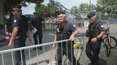 Do otvorenia olympijských hier sa odpočítavajú posledné hodiny. Centrum Paríža sa nezvyčajne vyprázdnilo