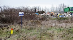 Toxické pozemky vrakunskej skládky vydražili. Štát ich nezískal