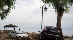 Gréckom sa prehnala ďalšia silná búrka. Zasiahla aj obľúbenú dovolenkovú destináciu