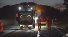 Cestári budú hotoví skôr, robia aj po nociach. Rýchlostná cesta pri Nitre by už onedlho mala mať nový asfalt