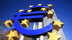 Čo sa stane, keď USA uvalia clá na európske výrobky? Centrálna banka zverejnila predpoveď