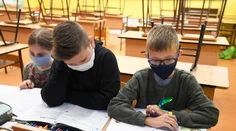 Deviataci zo sociálne znevýhodneného prostredia cez pandémiu zaostali vo vedomostiach