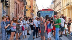 Policajti po ôsmich hodinách zakročili v centre Bratislavy. Protest rozpustili