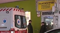 Streľba na Obchodnej. Majiteľa zlatníctva sa snažili oživiť asi hodinu