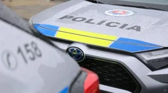 Zahraniční študenti sa v Nitre necítia bezpečne. Polícia vyšetruje viacero útokov, mali padať aj kopance a päste