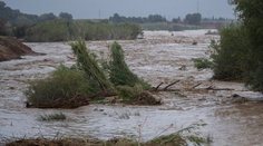 Španielski záchranári našli v zaplavených oblastiach niekoľko tiel