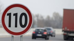 Vodiči pozor. Diaľnica D1 bude v úseku medzi Sencom a Zlatými pieskami do pondelka uzavretá