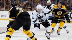 Chára asistoval, Boston však podľahol San Jose 4:5