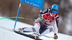 Vlhová s druhým najlepším výsledkom v super-G v kariére, vo Val d'Isere vyhrala Ledecká