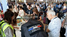 Vo Francúzsku pre hrozbu útoku evakuovali šesť letísk