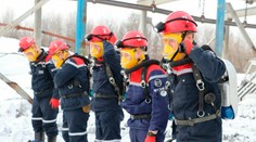 Výbuch v Ruskej bani: Najmenej 11 obetí a 43 zranených. Vyše tridsať osôb uviazlo pod zemou