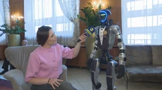 V bratislavskom hoteli nastúpil do služby humanoidný robot. Poradí, obslúži aj zatancuje