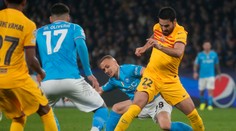 VIDEO-LM: Calzonova premiéra s Neapolom skončila remízou, Arsenal padol v Porte